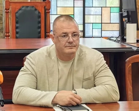 Прокуратурата иска задържане под стража за обвинените за побоя над полицейския шеф