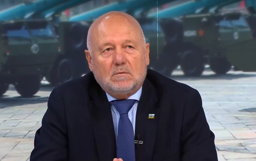 Тагарев: Китай се позиционира като лидер на антидемократичния свят