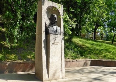 Откриват официално площад в централен Пловдив, ще носи името на бележит българин