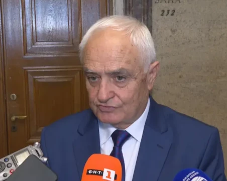 Запрянов за руските дронове в небето на Полша: Това е провокация, Русия влошава диалога с НАТО