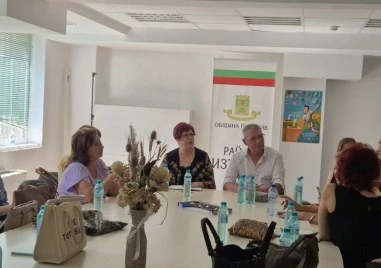 Кметът на район Източен проведе среща с директорите преди новата учебна година