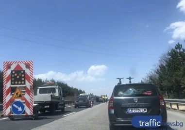 Ремонтират аварийна лента от АМ Тракия посока София