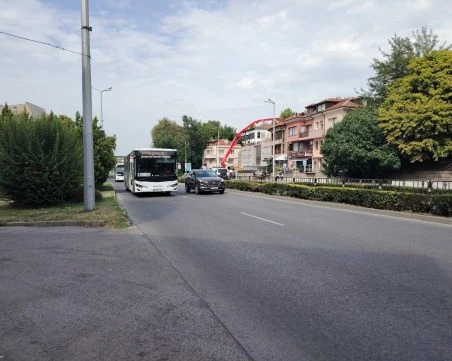 Възстановяват движението на автобуси по целия бул. 