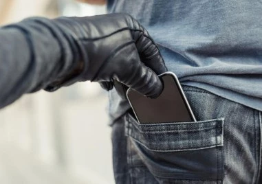 Полицията арестува криминално проявен, задигнал чужд мобилен телефон