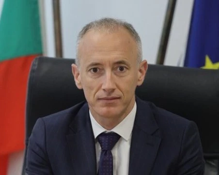 Министър Вълчев: Първият учебен ден винаги е бил един от най-светлите празници за цялото ни общество
