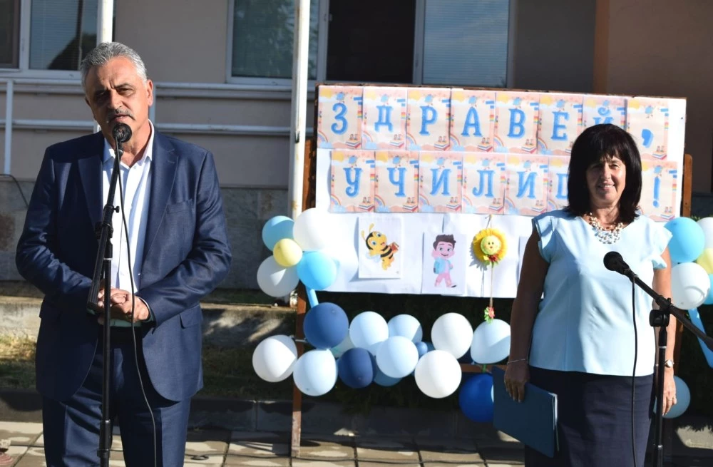 Първият звънец удари за 2060 ученици в Община Марица