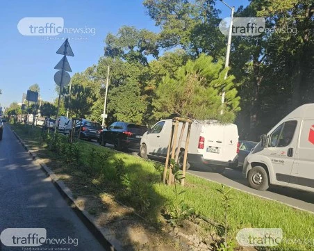 Втори учебен ден, втора блокада: Пловдив пак потъна в тапи