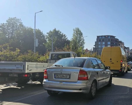 Без стари коли в центъра на Пловдив - решават за въвеждането на два ринга със зони с ниски емисии