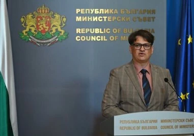 Министерството на културата ще дава ваучери за концерти и театър на пенсионери и групи в риск