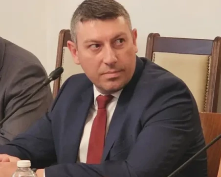 Липса на кворум провали изслушването на и. ф. шефа на ДАНС Деньо Денев