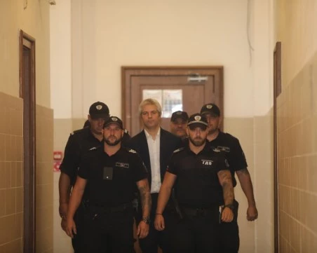 Нов седебен състав ще гледа мярката на кмета на Варна Благомир Коцев