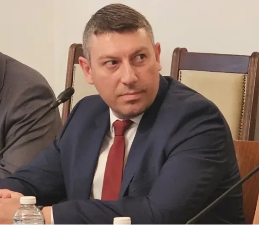 Липса на кворум провали изслушването на и. ф. шефа на ДАНС Деньо Денев