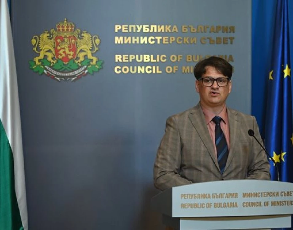 Министерството на културата ще дава ваучери за концерти и театър на пенсионери и групи в риск