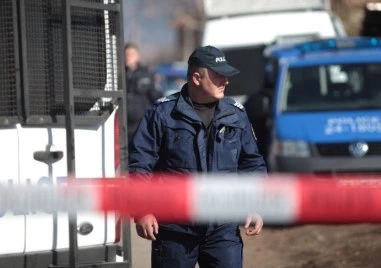 Около 15 40 ч днес на тел 112 постъпила информация че