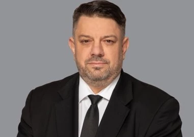 Атанас Зафиров предупреди, че заминава на официално посещение в Армения