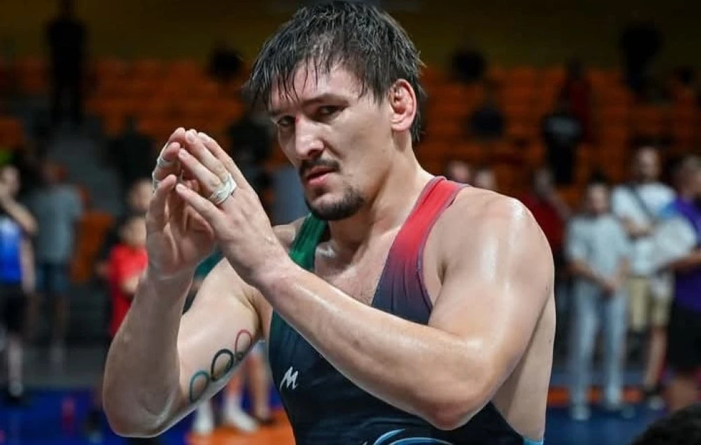 Депутатът борец Даниел Александров достигна до репешаж на Световното