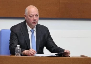 Росен Желязков пристигна в Ню Йорк за Общото събрание на ООН