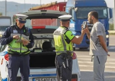 Полицията спипа 16 пияни и 6 дрогирани шофьори за последното денонощие у нас