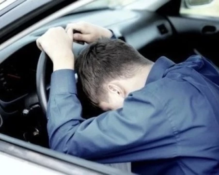Задържаха мъртвопиян шофьор в Софийско, дрегерът отчел 4,19 промила