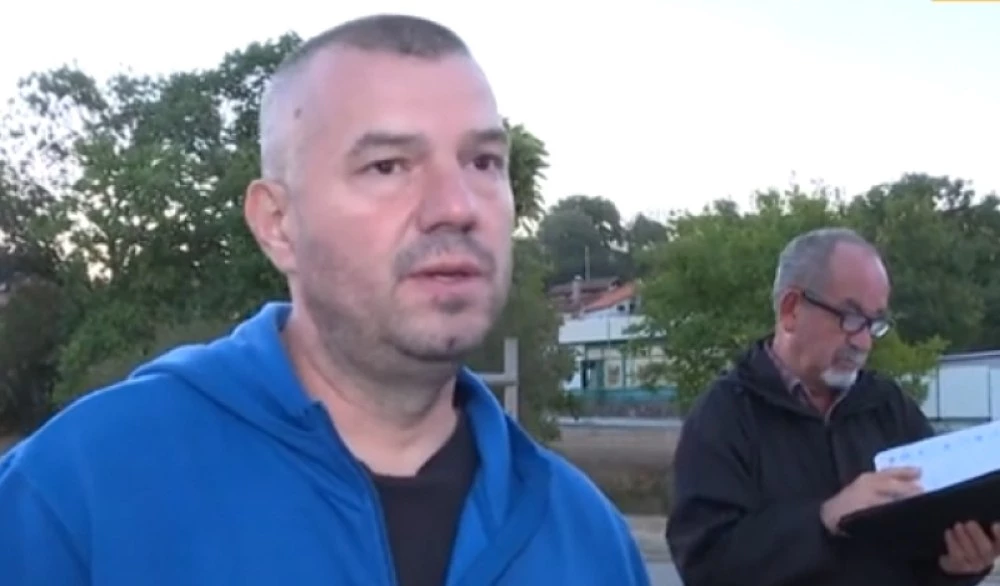 Психично болен непрестанно тормози съседите си, запалил жена, която по-късно починала