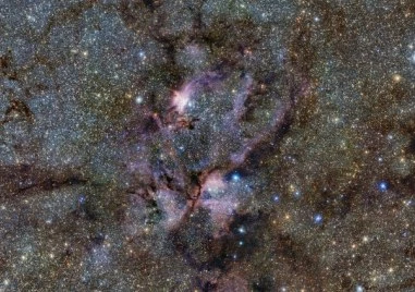 Австралийски астрономи са открили огромен водороден газов мост който свързва