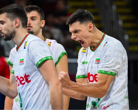 България атакува днес финала на Световното по волейбол