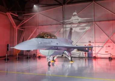 Откриха теч на гориво от първия F-16