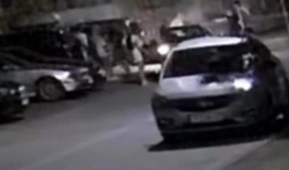 15-годишният, обвиняем за побоя над полицейския шеф в Русе, съди прокуратурата за незаконен арест