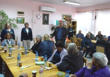 Димитър Иванов към пенсионерите в Граф Игнатиево: Вие сте сребърната инвестиция на България
