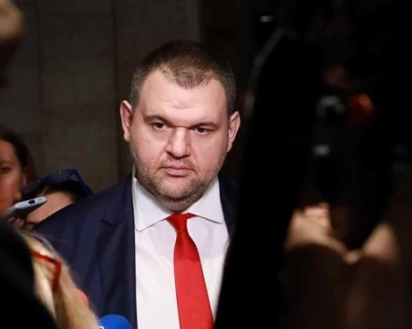 И Делян Пеевски поиска закриване на ДАИ