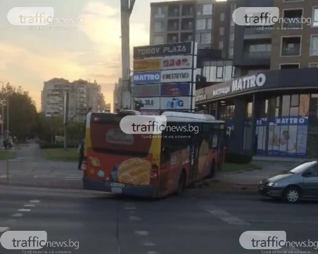 Пътник от катастрофиралия автобус: Всички плачехме, беше много страшно ВИДЕО