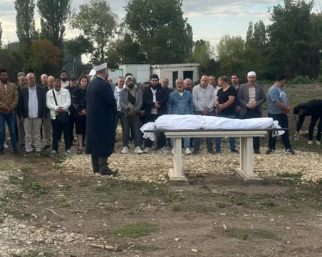 Погребаха сирийския лекар д-р Иса Али, загинал в зверската катастрофа в София