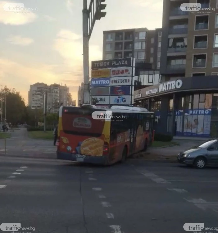 Пътник от катастрофиралия автобус: Всички плачехме, беше много страшно ВИДЕО