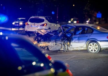 13 ранени при 10 тежки катастрофи за денонощие у нас