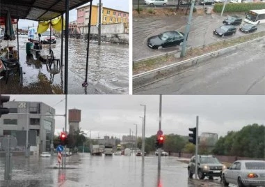 Десетки коли блокирани под вода в Пловдив, ученици от Столипиново едва стигнаха до класните стаи