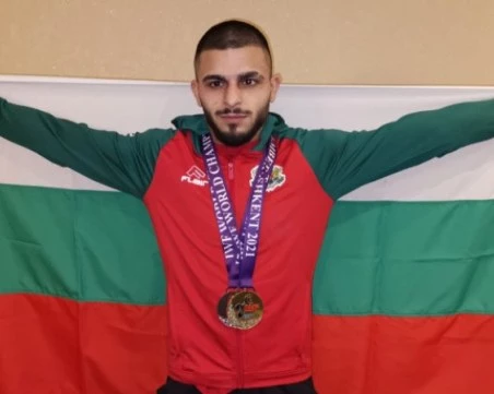 Българският щангист Ангел Русев завърши 13-ти на Световното
