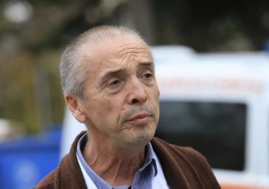 Проф. Мангъров: Хората да се ваксинират, защото това спестява сериозни проблеми през зимата