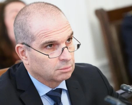 Гроздан Караджов: Автомобилната инспекция няма работа на пътя, контролните ѝ функции могат да отидат в МВР