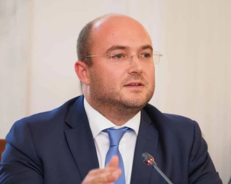 Заради локалите: пишат нов Закон за детската престъпност