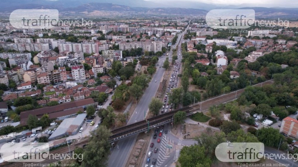 Жена е в болница след катастрофа на Коматевския възел
