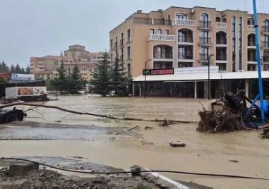 Архитекти зоват за спиране на строежите в застрашени райони