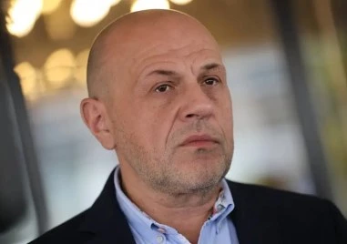 Томислав Дончев за Елените: Много бедствия са комбинация от стихиите на природата и човешката глупост