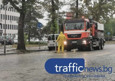 Улиците около бул. „Ал. Стамболийски” в Кючука пак се наводниха, от ВиК изпомпват водата
