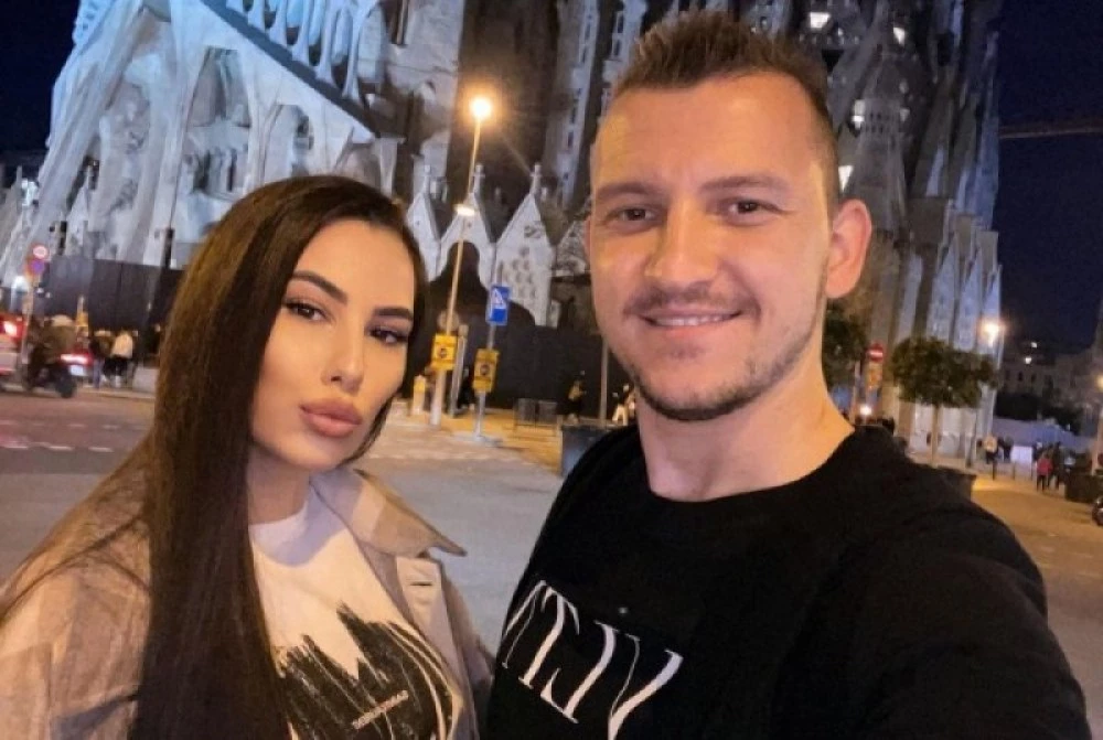 Жената на Тодор Неделев: Някои хора се опитват да го очернят!