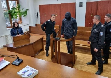 Съдът в Хасково осъди мъж условно за разпространение на детска порнография