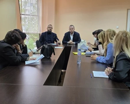 Георги Гатев и Владимир Темелков обсъдиха мерки за по-добра среда в детските градини и ясли