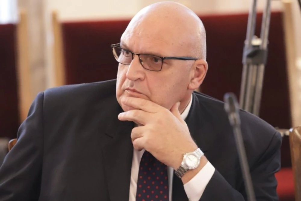 Д-р Брънзалов: Системата е недофинансирана, здравната вноска трябва да се увеличи на 10%