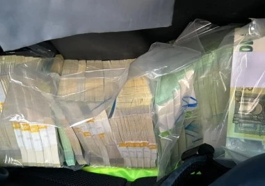 Акцията в Пловдив срещу пране на пари: Набирали млади момичета за „еротични модели”, прибирали им печалбата