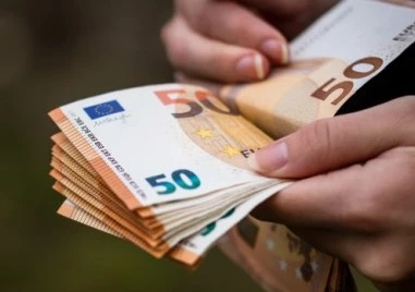 Гърция дава по 250 евро бонуси на пенсионерите