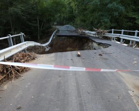 Удължиха бедственото положение в Елените, водата в района остава негодна за пиене